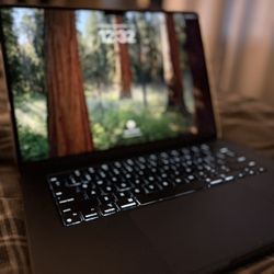 MacBook Air 2024 15 Inch M3 