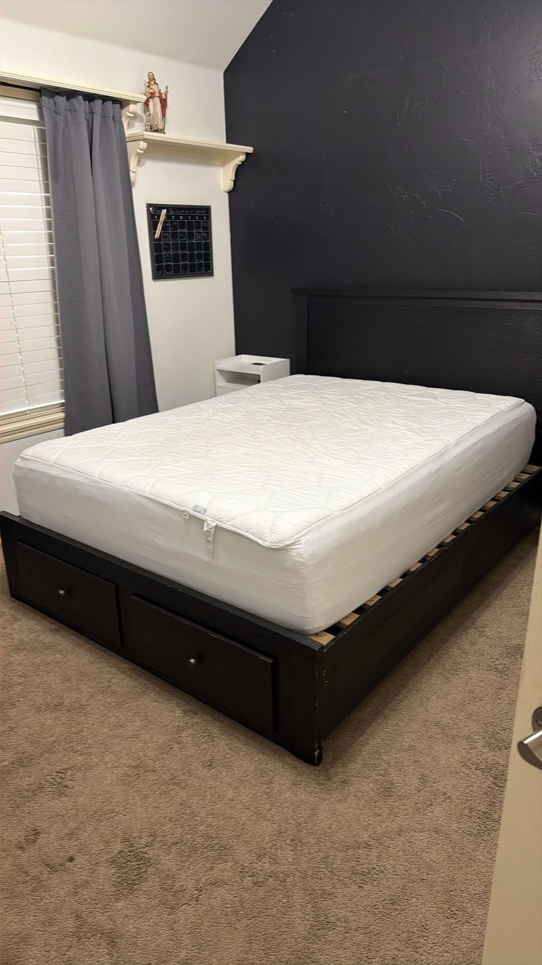 Queen Size Bed