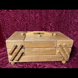 Vintages 1960’s wood accordion sewing box and sewing thread
