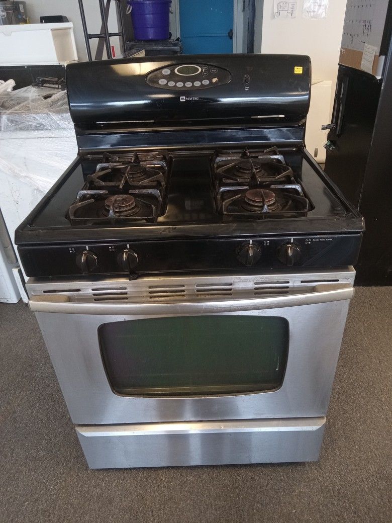 Black and stainless natural gas stove with warranty 