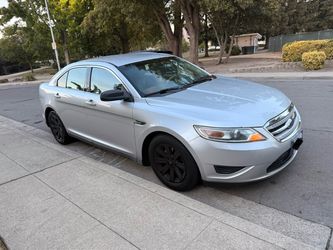 2010 ford taurus