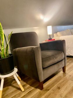 Lounge chair