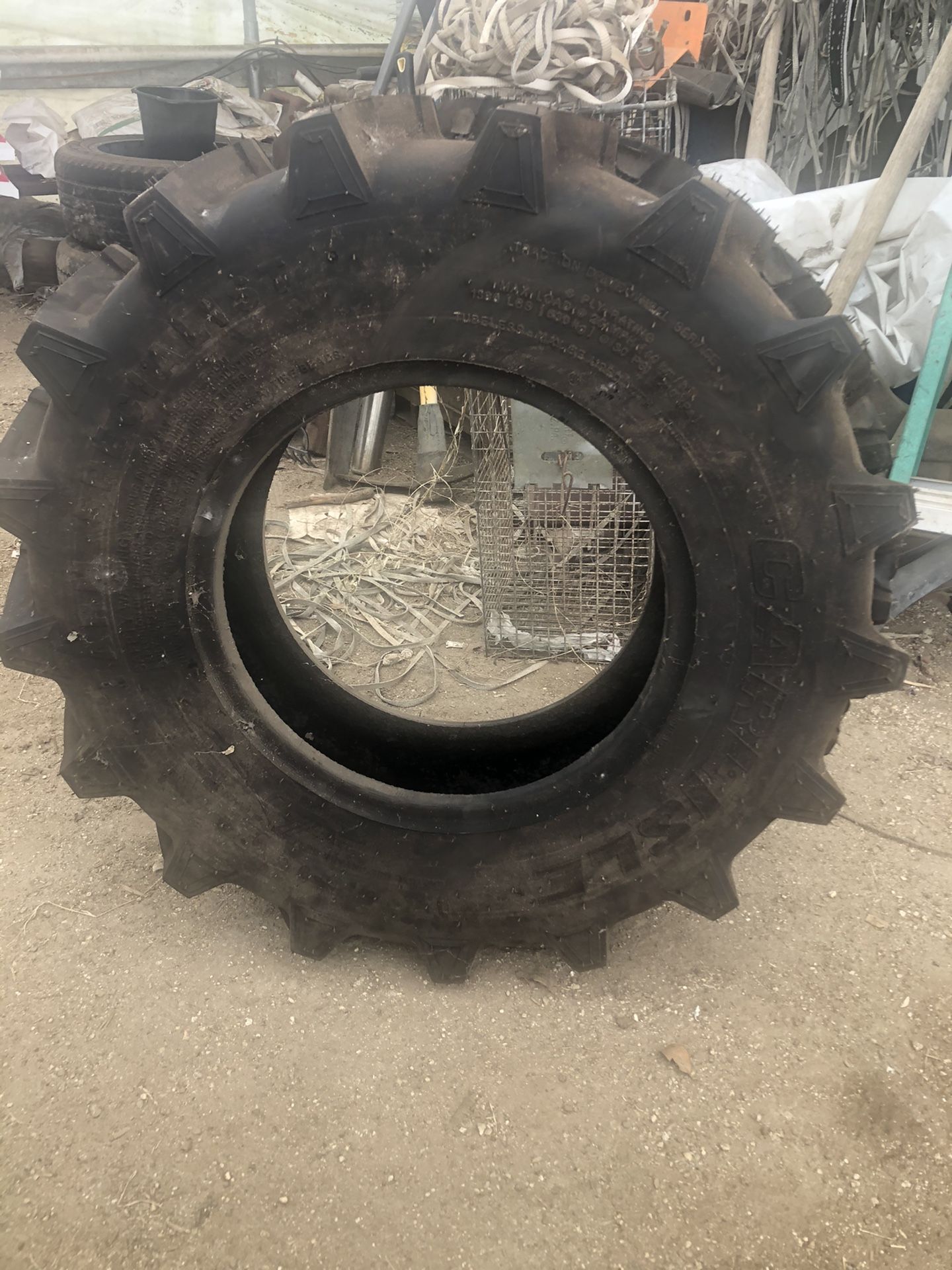 Carlisle 9.5-16 R1 Tractor tire