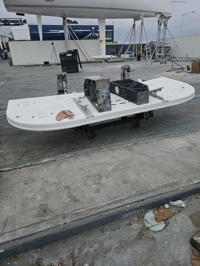 1988 Tnt marine enterprises inc. Swim step articulating