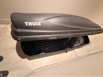 Thule cargo box