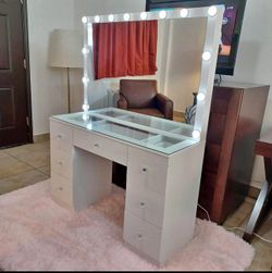 Vanities mirror full size // vanity /// glam desk // no credit needed