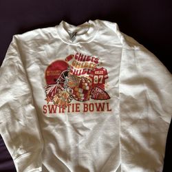 Girls Taylor Swift Super Bowl Sweatshirt- Fits Like M/L Or Small Women’s 