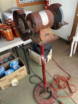 Knife sharpener