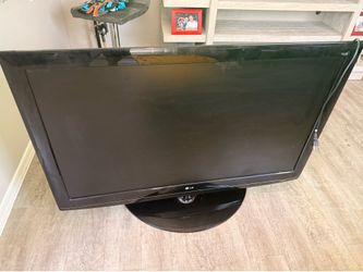 47” LG tv with universal remote