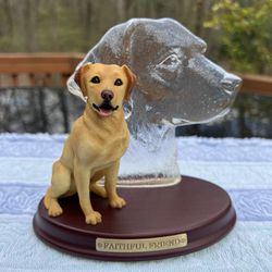  Bradford Exchange "Faithful Friend" Collectible Dog Statue Figurine/Yellow Labrador Dog