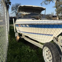 1987 Bayliner Boat 