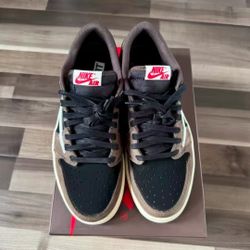 Travis Scott's Jordan Air 1 Low OGTS SP - Reverse Hook 1.0 Generation
