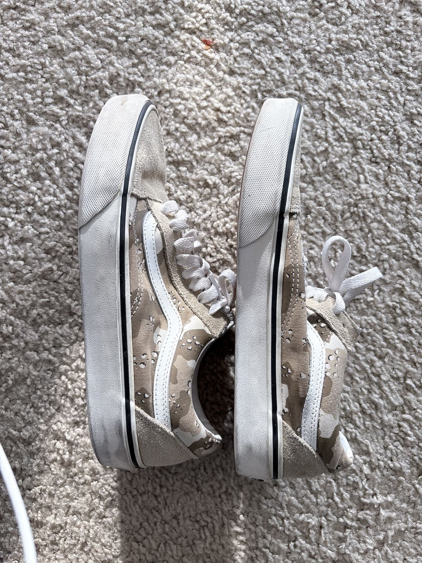 Vans shoes Size 7.5M Good condition