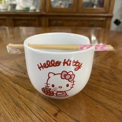 New (Open box) 2023 Sanrio Hello Kitty 16 oz. Ramen Bowl with Chopsticks