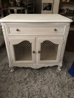 Shabby chic Nightstand