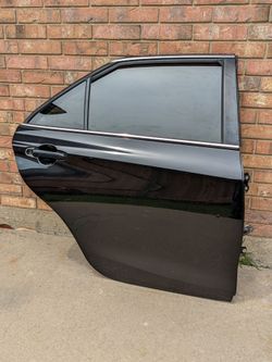 2015-2017 Toyota Camry Rear Right Door