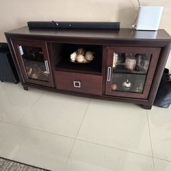 Tv stand