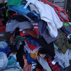 Ropa Por Mayoreo Seminuevo Unas Con Etiquetas