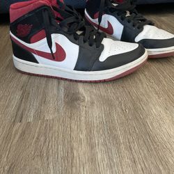 Jordan 1 Mid Bred Variants