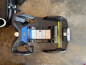 Doona stroller with base