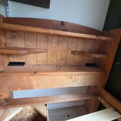 Solid wood twins sized captains bed w/drawers