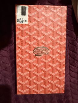 Long  wallet with box. SEE PICTURE
