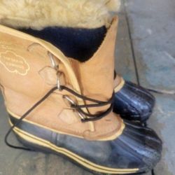 Steel Shank Size 7 Boots 