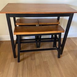 Dining Table & Chairs Set