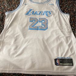 LeBron James Lakers Jersey 