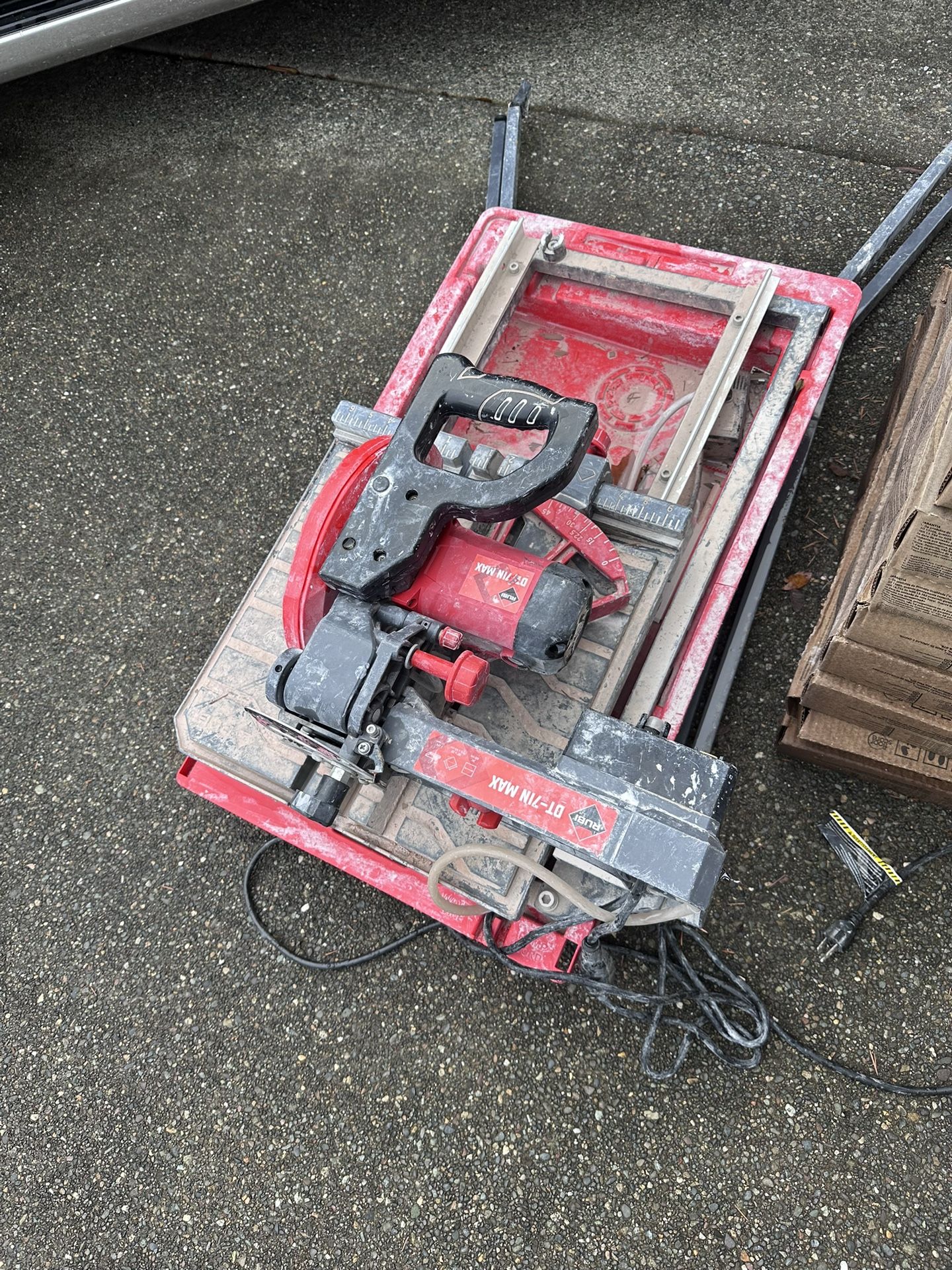 Tile Saw