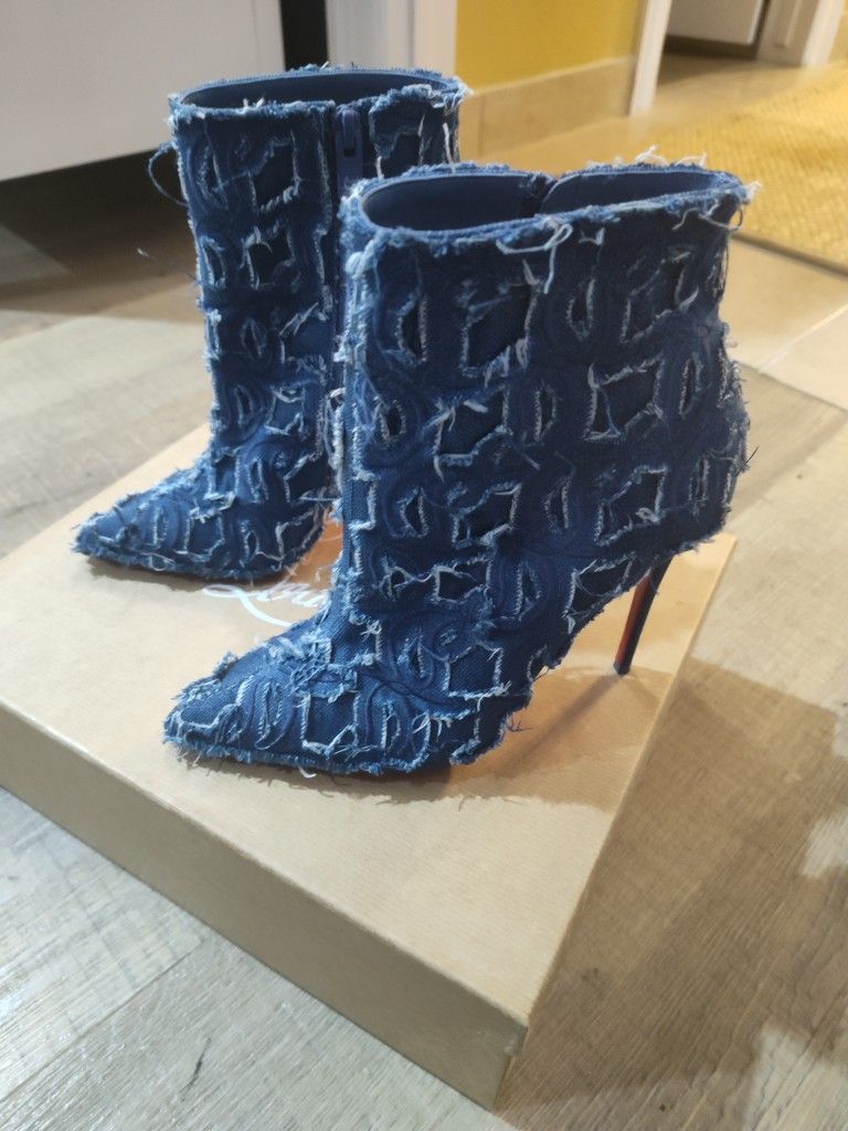 Christian Louboutin Ankle Boot