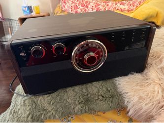 Victrola - record/tape/cd/radio