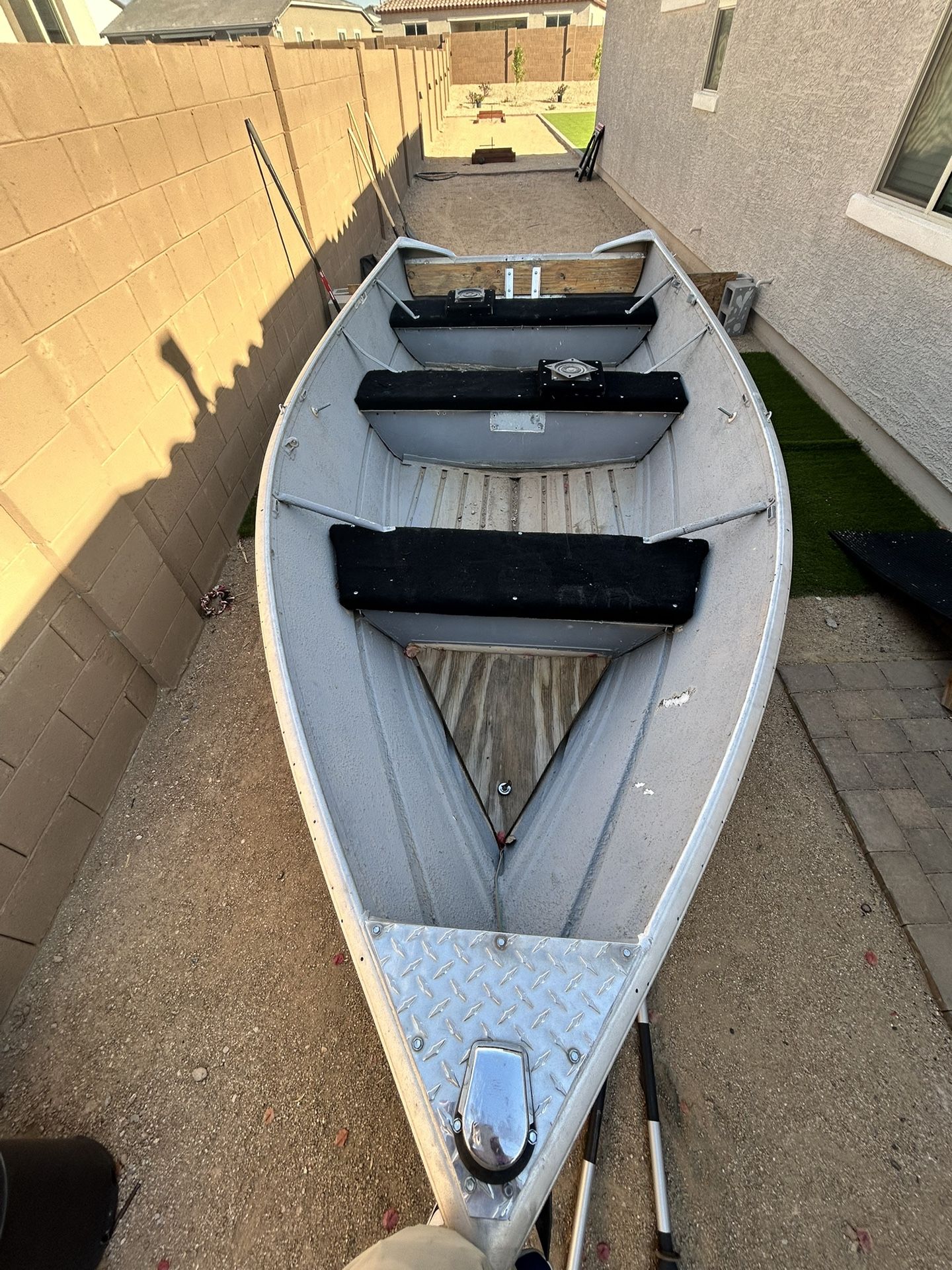 12 Ft Aluminum Fishing Boat $1100