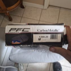 New/Unused Front Disc Brake Pads For 2009-2018 Dodge RAM 2500 P/U Truck