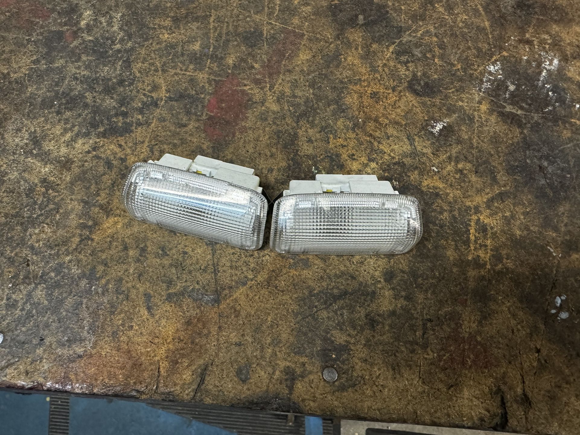 2014 Infiniti Q50 Door Lights