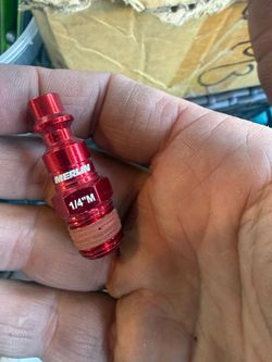 Merlin 1/4" M Red Anodized Quick Connect Fitting