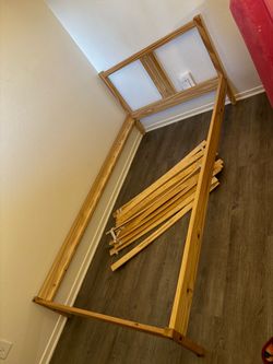 Twin wood bed