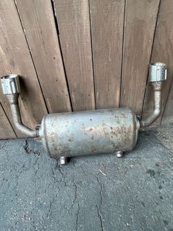Dual Outlet Exhaust Muffler