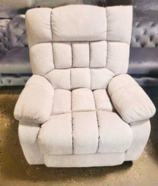 Large Fabric Beige Manual Recliner (New)