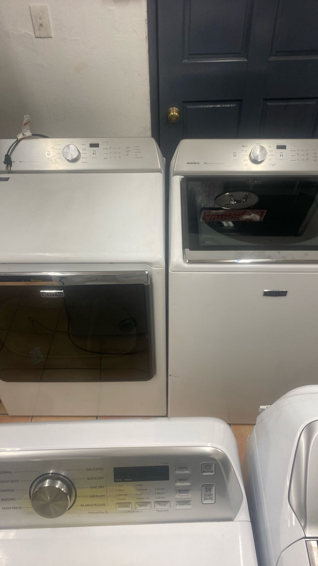 WASHER AND GAS DRYER SET