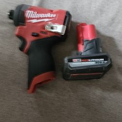 Milwaukee i'm twelve feel impact driver