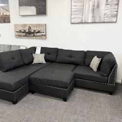 Sleek & Comfy! Black Sectional + Ottoman – $799 🖤🛋️