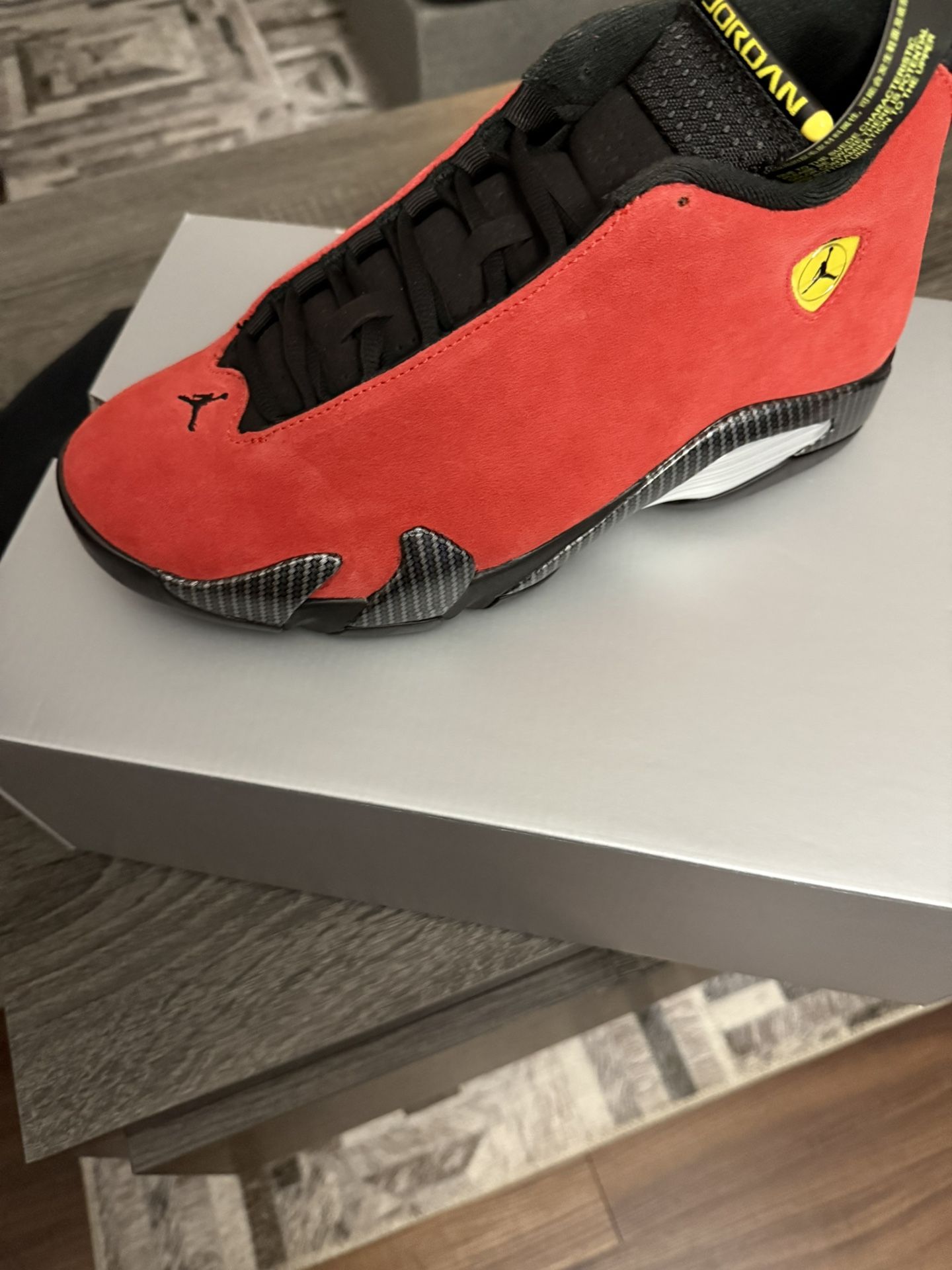 Jordan 14 Retro Ferrari