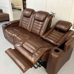 ☕Backtrack Power Reclining Sofa and Loveseat
Ashley Furniture👉$10 Down Payment Financing and Delivery available