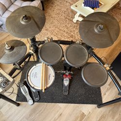 ROLAND TD-9 Drums