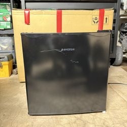 Bangson Mini Fridge/Freezer 