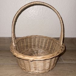 Wicker basket