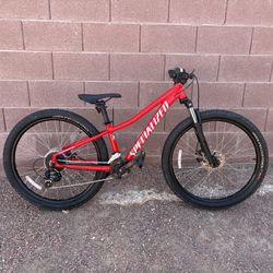 Specialized Rock Hopper size  26x2.3