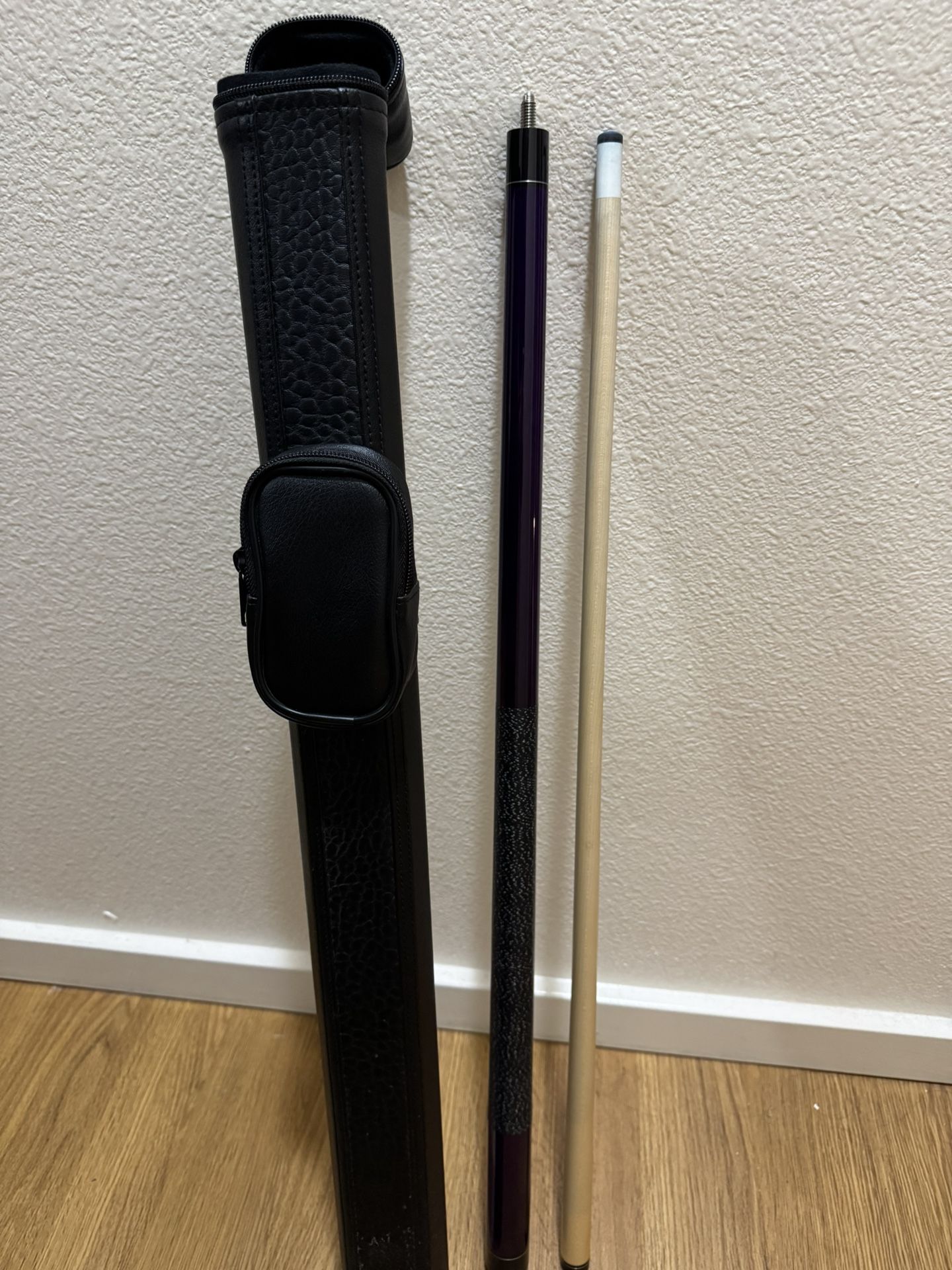 Valhala Viking Pool Stick With Case