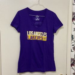Los Angeles Lakers Tshirt Women’s Size Medium